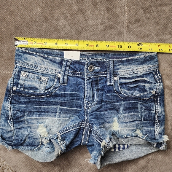 NWOT Grace Women's Blue Denim Shorts - Picture 4 of 5